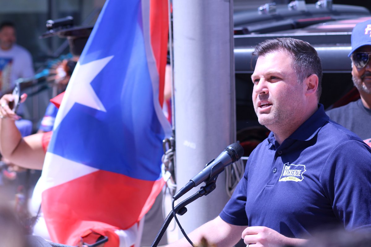 Ryan_Mackenzie's tweet photo. Kicking off the day at the Puerto Rican flag raising in downtown Allentown ahead of the annual PR parade and festival. Congratulations to the organizers, Puerto Rican Culture Preservation Inc, on once again hosting an incredible celebration of Puerto Rican culture. https://t.co/wVu0T1iGRf