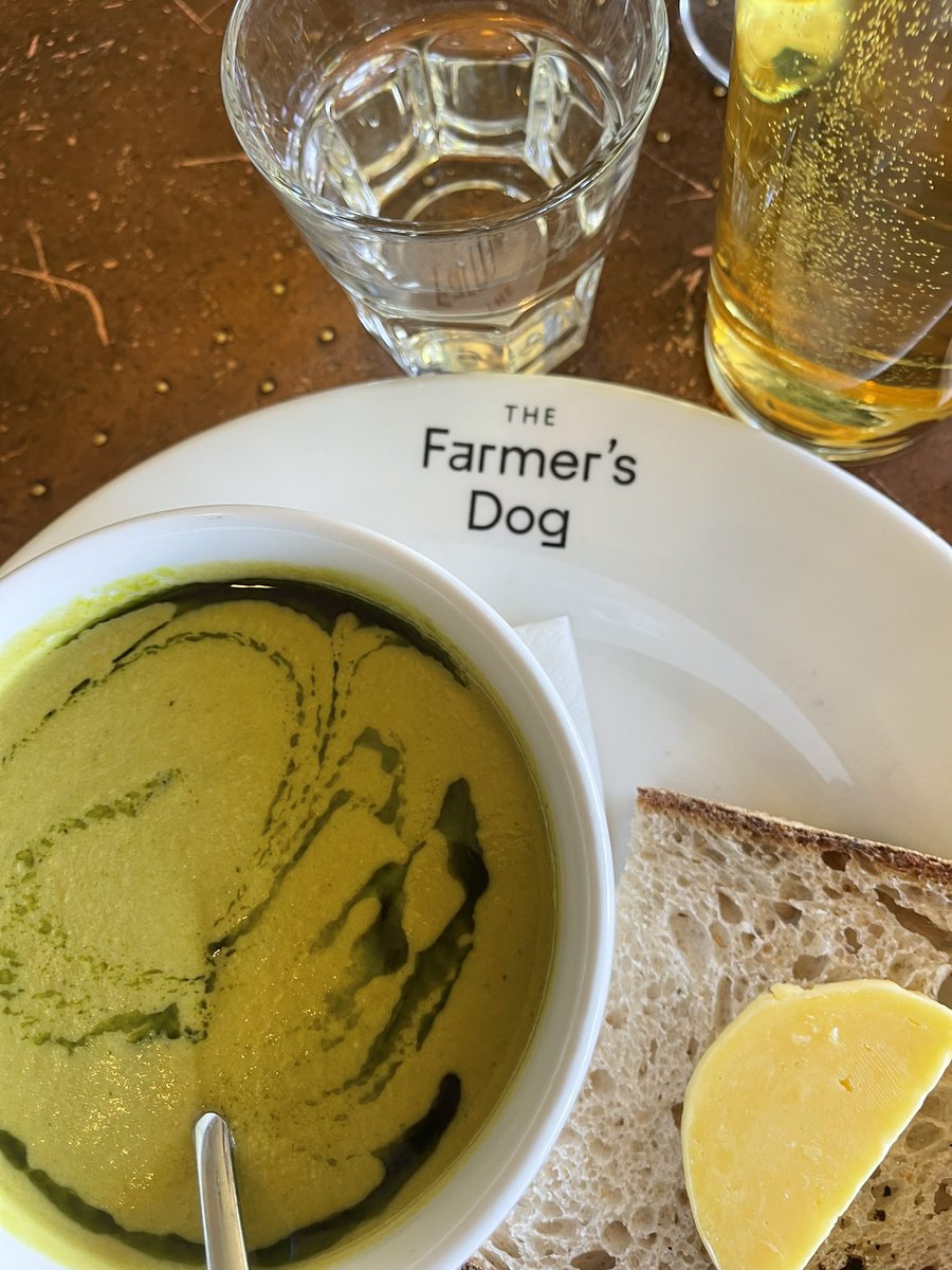 donk1967's tweet photo. Lovely dinner and afternoon at the farmers dog @FamersDog https://t.co/4w0E7jDYxD