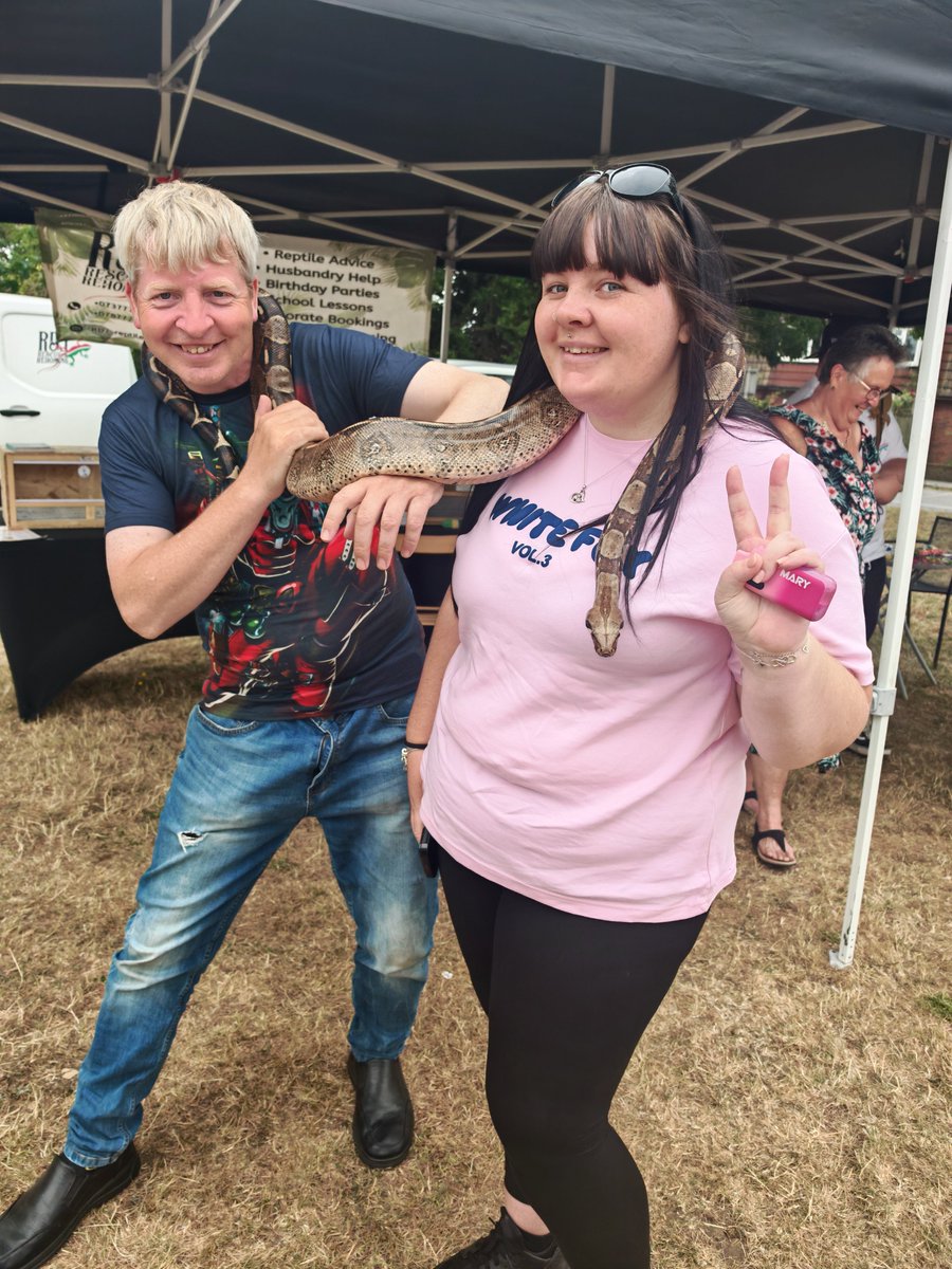 SimondsAlvin's tweet photo. Isle of grain fete https://t.co/Q5V9rrkQIw