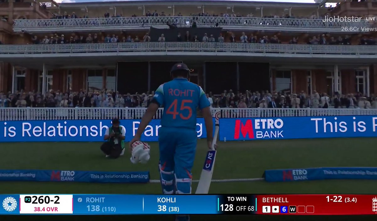 upscasprints01's tweet photo. 🚨 LORD'S ON ITS FEET FOR THE HITMAN 🫡

Rohit Sharma walks in, crowd ERUPTS in a standing ovation like a Bollywood finale.

From World Cup hero to eternal legend this is why cricket is pure emotion ❤️‍🔥

India's heartbeat. Rohit's forever. 

#RohitSharma #LordsofCricket #ENGvsIND https://t.co/GEz0b6po0u