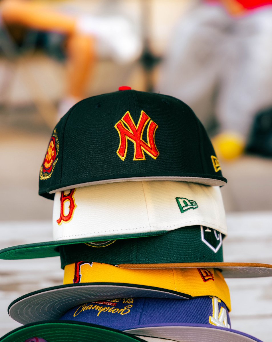 HAT CLUB tweet media
