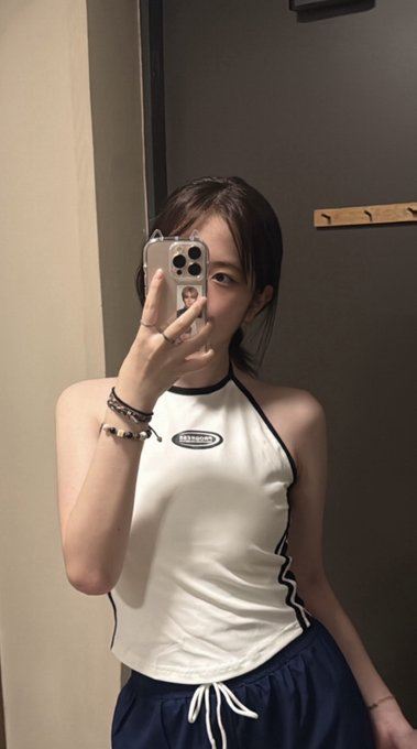 arnNxkk's tweet photo. 19歳普通の大学生です笑
下心ありの♡くださいな笑 https://t.co/qpgvIBDev8