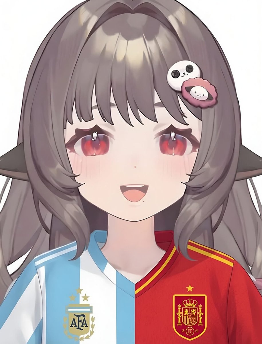 animetrends's tweet photo. LA VTUBER QUE MALDECÍA SELECCIONES

Durante esta Copa del Mundo, la VTuber independiente Essie dio el salto más grande de su carrera tras volverse viral por "maldecir" a los equipos.

Tras descubrir que cada país que apoyaba terminaba eliminado, el internet la convirtió en un meme global — al punto de sufrir el acoso de fanáticos que la culpaban en serio por las derrotas.

Pero la historia dio un giro: su fama llamó tanto la atención que ahora narrará la gran final junto a la superestrella Takanashi Kiara de Hololive.

La maldición le trajo el éxito.