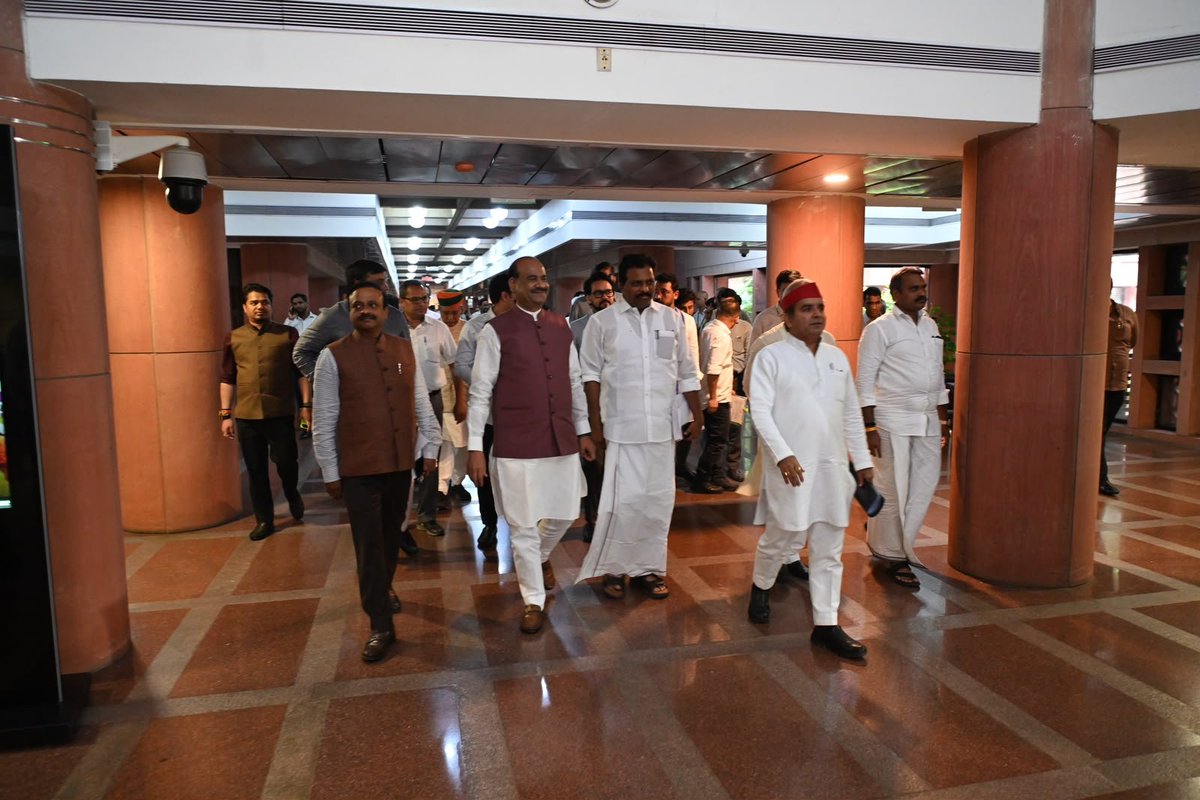 ParthAmol's tweet photo. Lok Sabha Speaker Om Birla calls Business Advisory Committee meeting ahead of the Monsoon Session of the Parliament. https://t.co/zruELIenWG