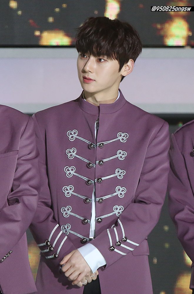 HMH_looks's tweet photo. #황민현 https://t.co/13Ix6RN7F7