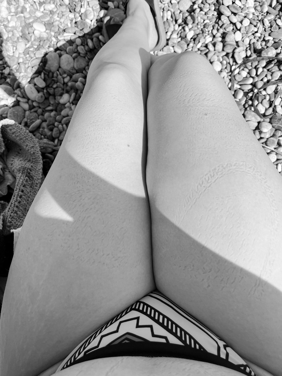 KG_OnlyUs's tweet photo. Her anım kocamın elleriyle şekildirdiği gibi yaşayarak geçiyor. Gizli ama gizemli olup kocamın beni sergiletmesi daha cesur ve özgür yapıyor.
Nadiren de olsa aldıgımjz bir kararla bize katılmak isteyen tek kadın arayışımız var.

Kocamı paylaşacağım tek kadınlar iletişim için dm. https://t.co/QxvYoBc7Ld