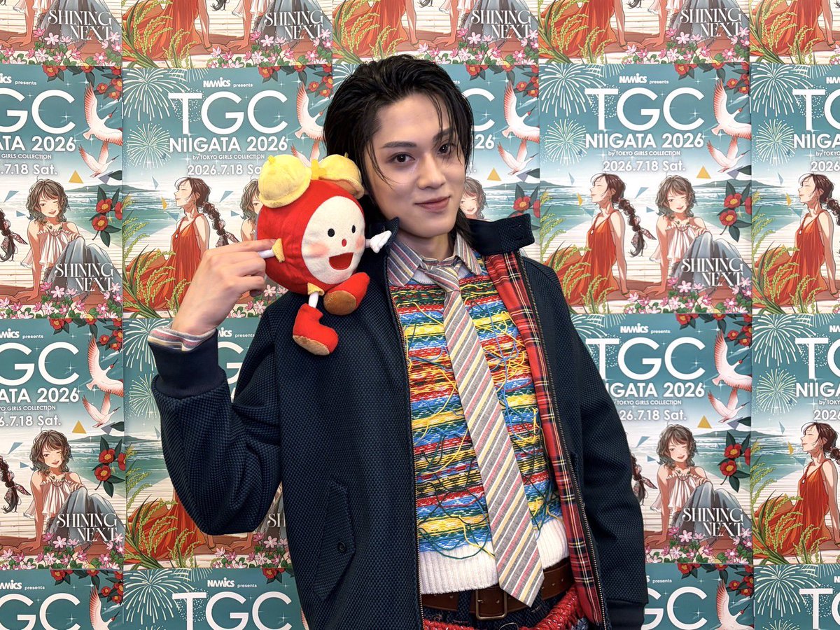 cx_mezamashi's tweet photo. あす20日(月) の #めざましテレビ エンタメPick Up👍
#TGC新潟 に登場した #佐藤龍我(#ACEes)さんが
新潟県の伝統工芸に挑戦する姿を独占密着🎥❣️

自らデザインしたこだわりのニット作り🧵や
人生初の田植え機運転にも挑戦🌾
うまくできたかな🌟
☆内容変更の際はご了承下さい https://t.co/eCt2bWzCq6