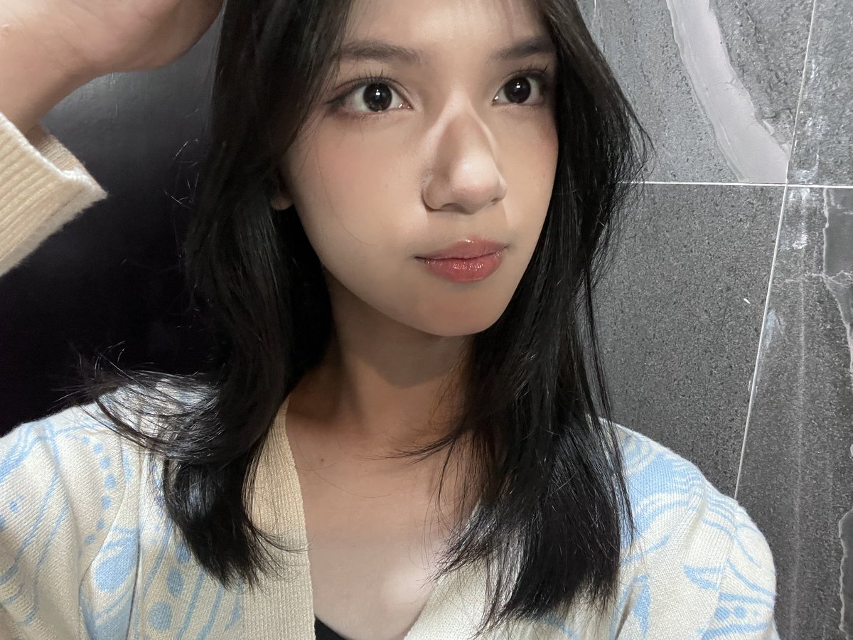A_VirgiJKT48's tweet photo. MAKAZIZIZIH VC HARI INIEHHHHH https://t.co/o65NBJ5BW1