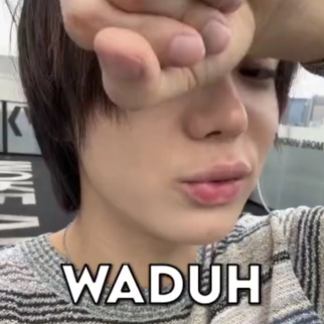 wooyowaifyu's tweet photo. mau ngomong tapi takut masuk penjara https://t.co/XSlIJyptKN