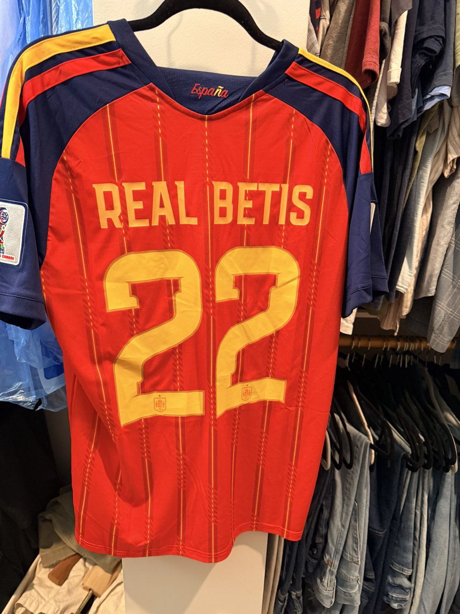 snotMD's tweet photo. Voy con esta preciosa camiseta hoy. #miPaisEsBetis #realbetis https://t.co/0ZHesiOEyC
