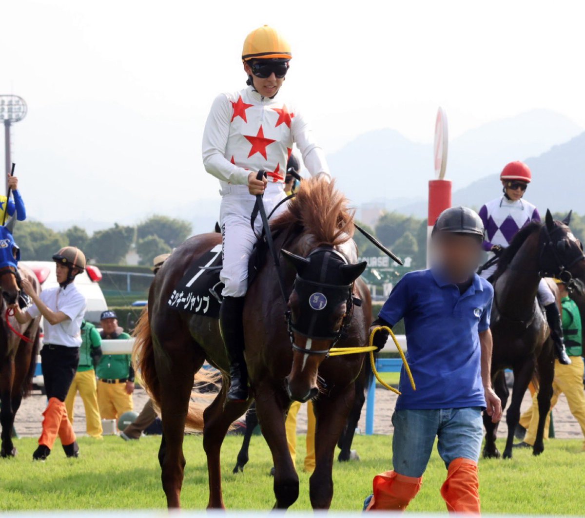 bakenhaofuse's tweet photo. 2026/7/19
小倉競馬場 12R
ミッキージャンプ×高杉史麒 https://t.co/Pa5Ljx0GG4