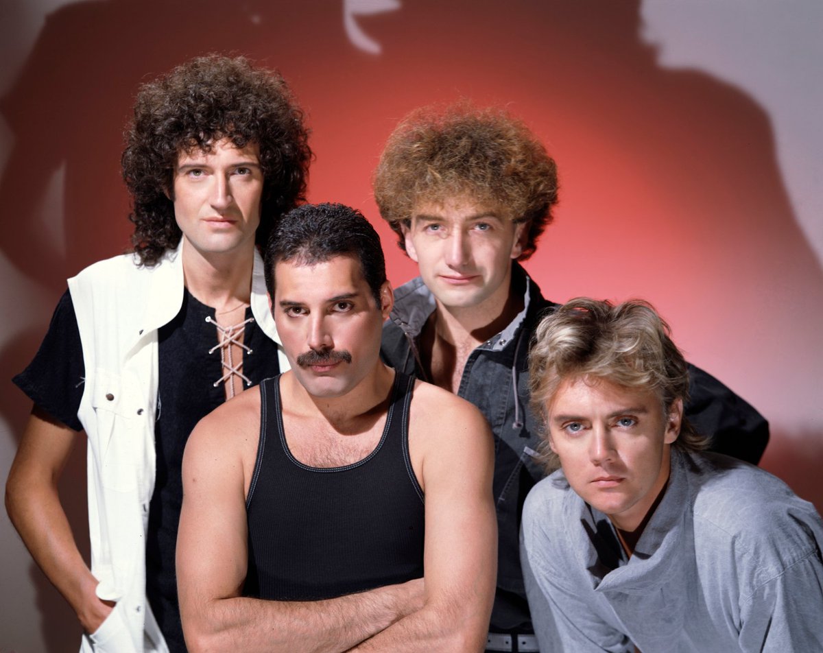 MSolisEscobar's tweet photo. Brian May (19 July 1947) #musician, #singer, #songwriter, lead #guitarist of the #rock #band Queen. His compositions for the band include “We Will Rock You”, “I Want It All”, “Flash”, “Who Wants to Live Forever” and “The Show Must Go On”.
https://t.co/Uqsb2r7FJU https://t.co/a68KGq7v5x
