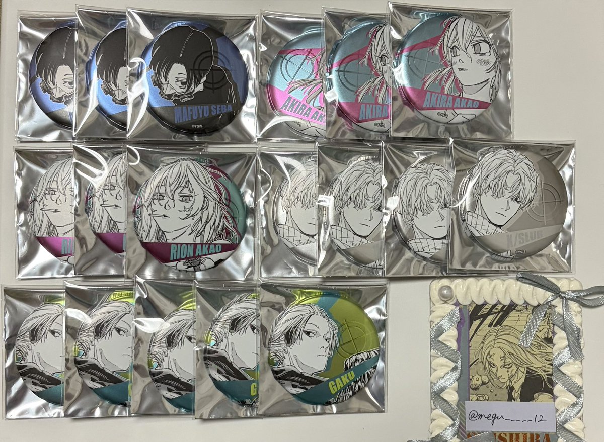 megu_____12's tweet photo. 【交換・譲渡】 サカモトデイズ サカモトデイズ展 ターゲット缶バッジ

譲┆坂本5 ☆シン3 ルー1 ☆大佛2 ☆夏生2 真冬3 晶3 リオン3  スラー4 ☆楽5
求┆神々廻＞定価(郵送は＋送料)

☆以外は定価で譲渡可能です◎
7/22夕方現地手渡しまたは郵送希望

検索からもお気軽にお声掛けください🌷 https://t.co/7SP3ucjhXU