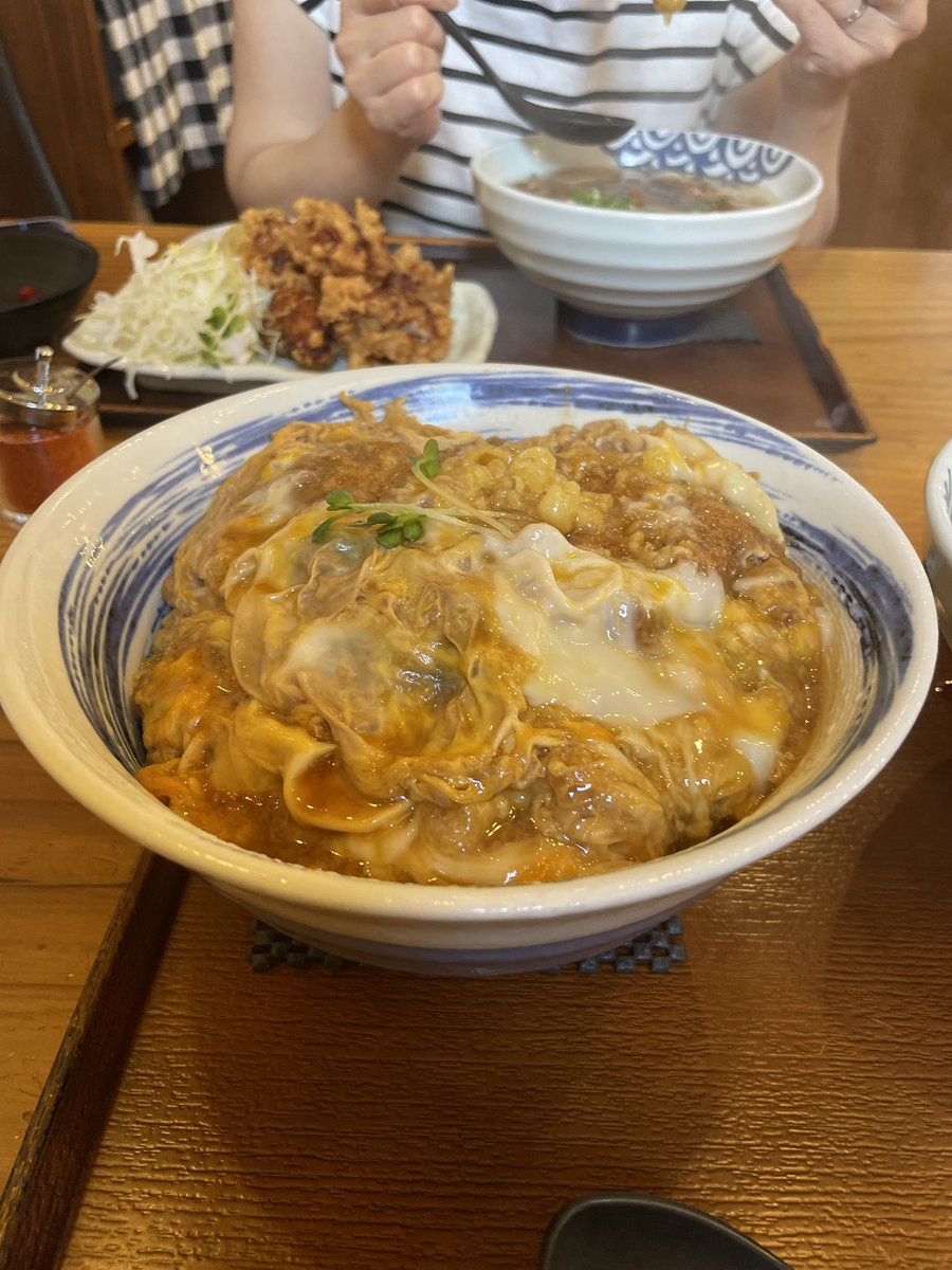 hiroashy's tweet photo. 昨日昼飯まともに食ってないから
今日はがっつり逝ってきた…。 https://t.co/kM16SHdlEi