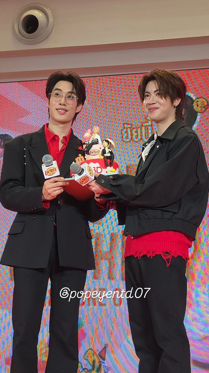 popeyentd07's tweet photo. มีความสุขมากๆนะคั้บ คนเก่งของพี่เติ้ล 
คนเก่งของติดฝน 

TFO x ENTREE MEET &amp; CHIPS
#EntreeProteinxTFO
#เติ้ลเฟิร์สวัน
#TleFirstone https://t.co/z5dW4MxYbo