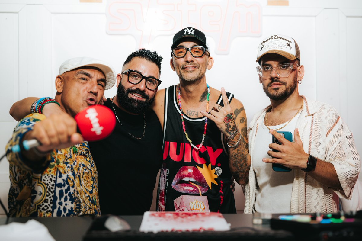 RSystemNetwork's tweet photo. La storia della musica italiana, due icone degli #Articolo31 e i nuovi progetti di #DjJad e #Wlady. Anche loro sul palco del #VistaFestival e di #CasaSystem, il luogo ideale per raccontarsi ai microfoni di #RadioSystem https://t.co/Gwu7iLtYKk
