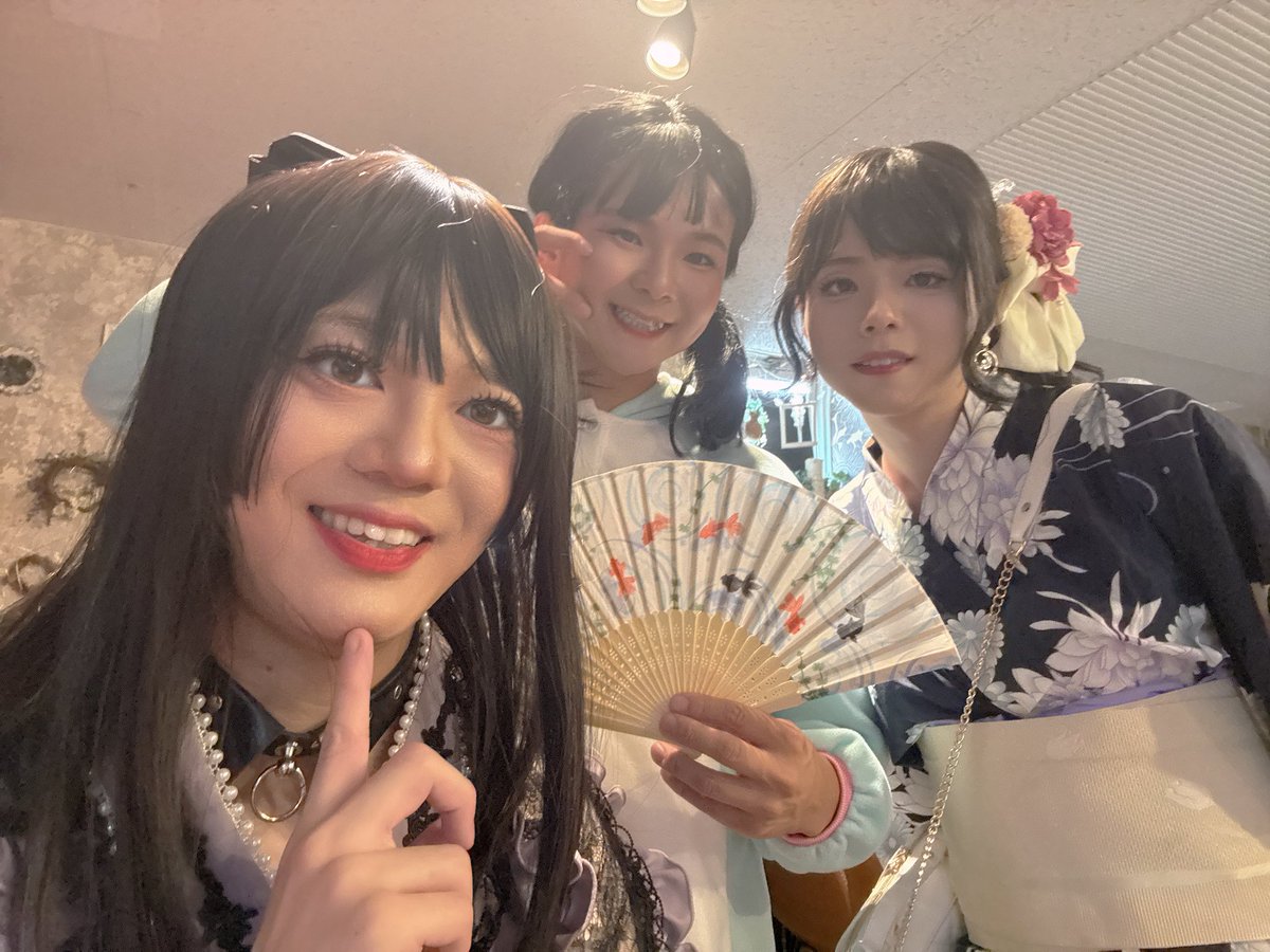 prof_shana_GG3S's tweet photo. ラビコン夏祭りで撮った写真をアップしていきます📸
嬉しいことに、とても多くの女装さんたちと撮影したので、お名前は割愛させていただきます🙇
めっちゃ楽しかった雰囲気が伝わればと思います😍
#ラビコン #女装 https://t.co/AZzMEGyvVH