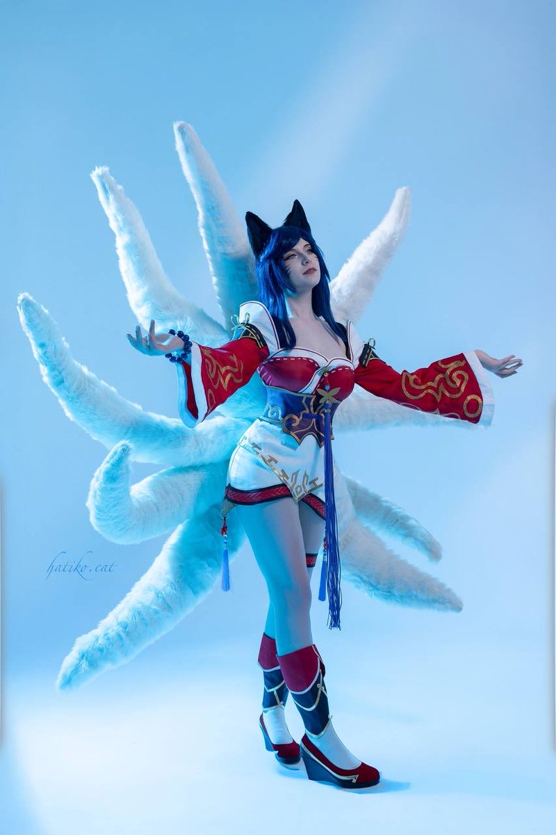 hatiko_cat's tweet photo. #leagueoflegends #ahri https://t.co/wHy6r8sZyR