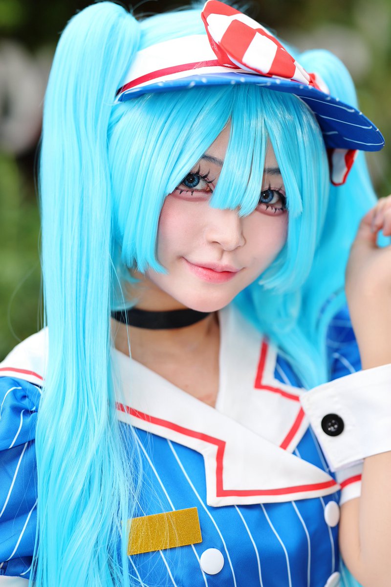 uyu__e_e_'s tweet photo. Cosplay
「誰か、助けてね(^^♪ 」 初音ミク

📸@gao_pic https://t.co/RunSmpyuir