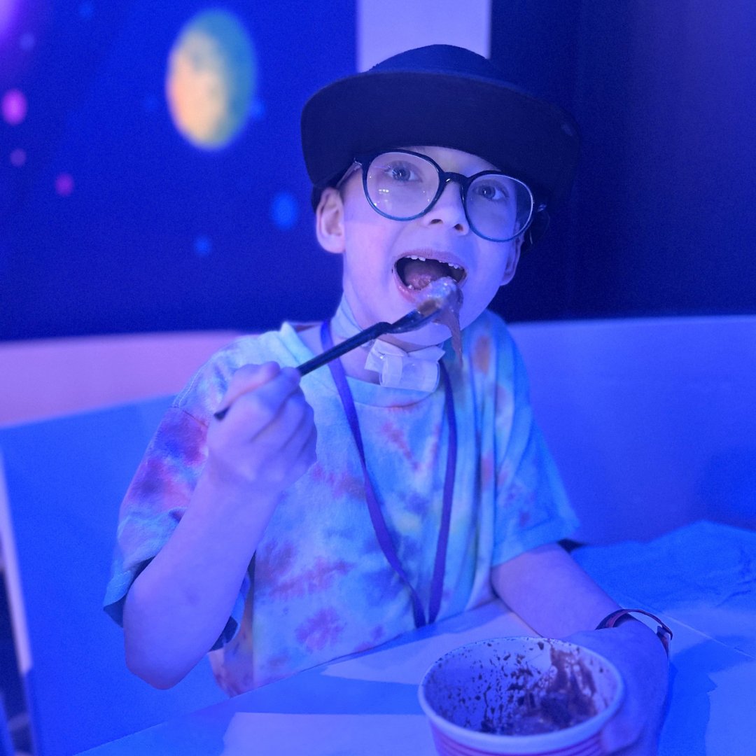 MakeAWishCA's tweet photo. There’s something about ice cream that makes a moment feel even more special, especially on National Ice Cream Day! 🍦Did you know? At the @GKTWVillage Ice Cream Palace, there is such a thing as unlimited ice cream, and it’s available ALL DAY LONG! 💫 https://t.co/jk7HpncnaI
