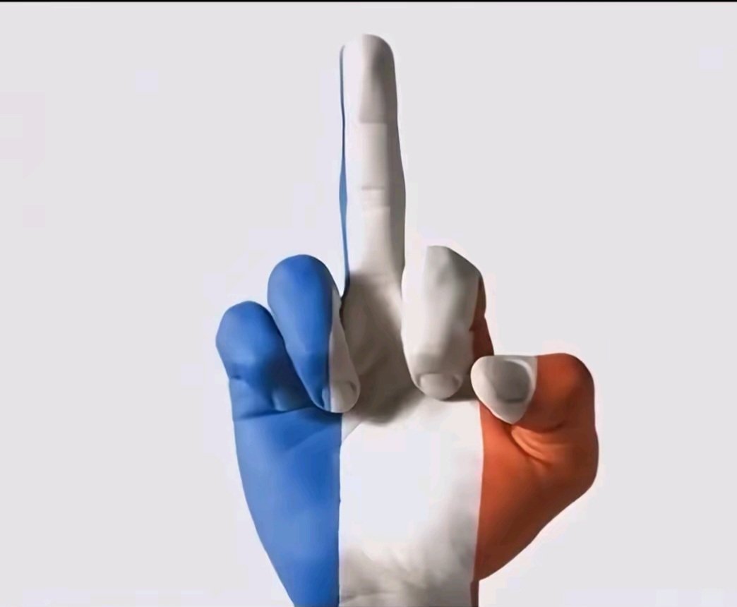 HarryCoverX's tweet photo. @S_Legrain @Ugobernalicis @FranceInsoumise @FiAssemblee https://t.co/3as8Zg89He