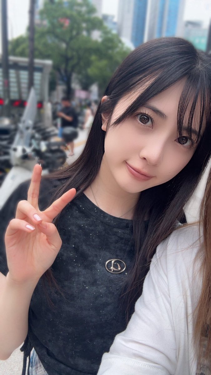 yuina_STAFF's tweet photo. #結那ちゅらる

となりに結那 https://t.co/U4wwr2vv0s