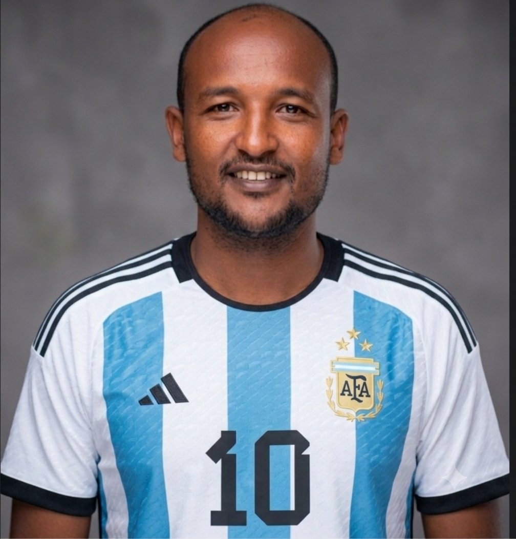 AgaroHasen's tweet photo. Messi Messi Messi
Messi Messi...Argentina https://t.co/eyAkvqkE8g