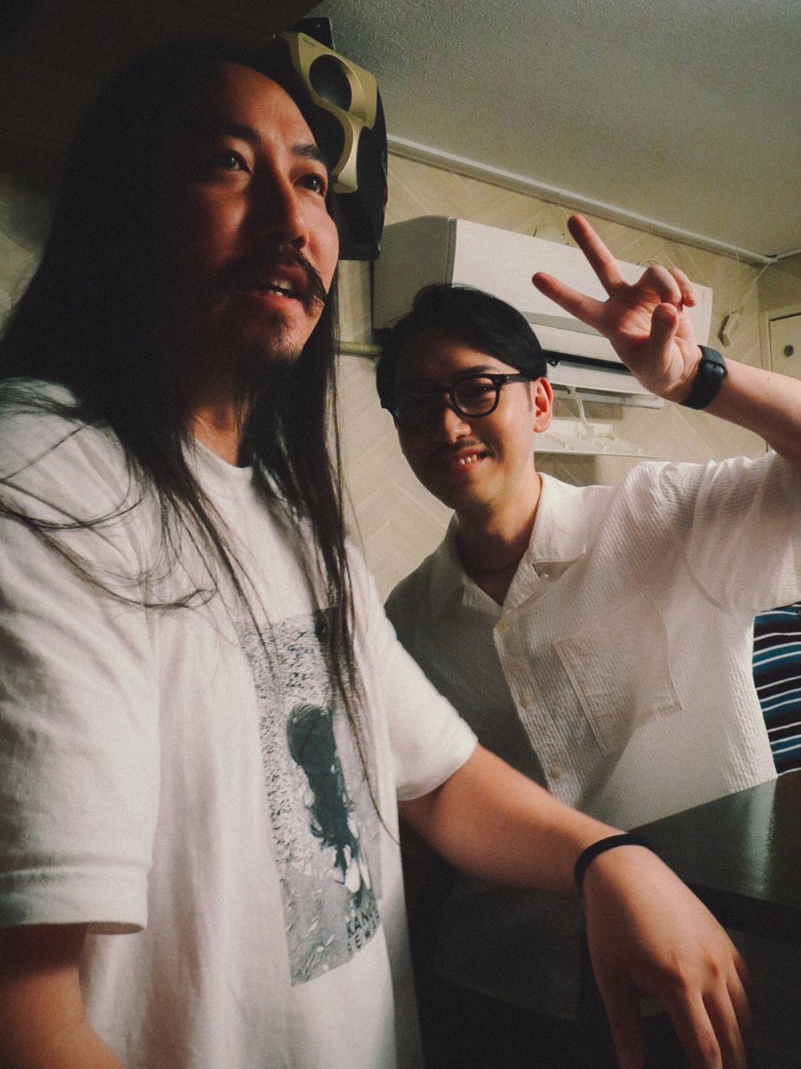 budogummi's tweet photo. Furui Rihoさんの「ラッキー」を歌いました

輝いて見えるあの人も
実は自分と同じように悩みや葛藤があって

なんでこんな思いをしなきゃいけないんだろうと思う時もあるけど
大切なものはその時にはわからないから

全部抱えて遠回りして
意味あるハズレだったって笑えるように
進んで行けたらいいな https://t.co/qF88GIj7ZY