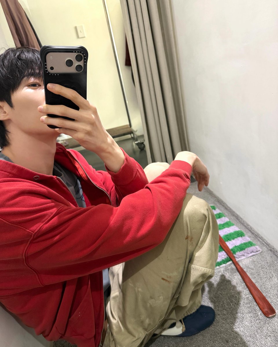 woonaissante's tweet photo. 탈의실 셀카 영원히 계속되길 앙🫪 https://t.co/DI8PhO2Oxs