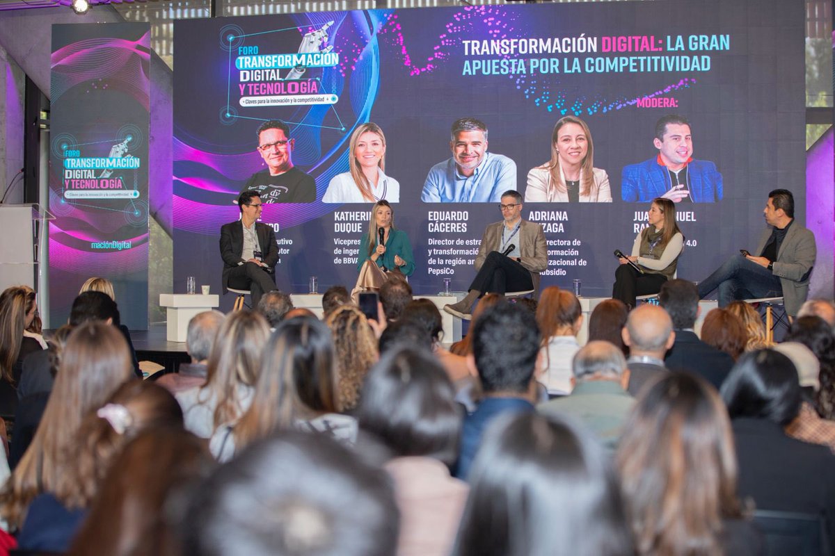 RotorrInnova's tweet photo. ¡Las grandes transformaciones comienzan con las conversaciones correctas! 🚀 Nuestro CEO, Jaime Alonso Restrepo Carmona, participó en el Foro Transformación Digital y Tecnología de @elespectador y @CaracolTV, aportando a los diálogos sobre ciencia, tecnología e innovación para construir un mejor futuro.