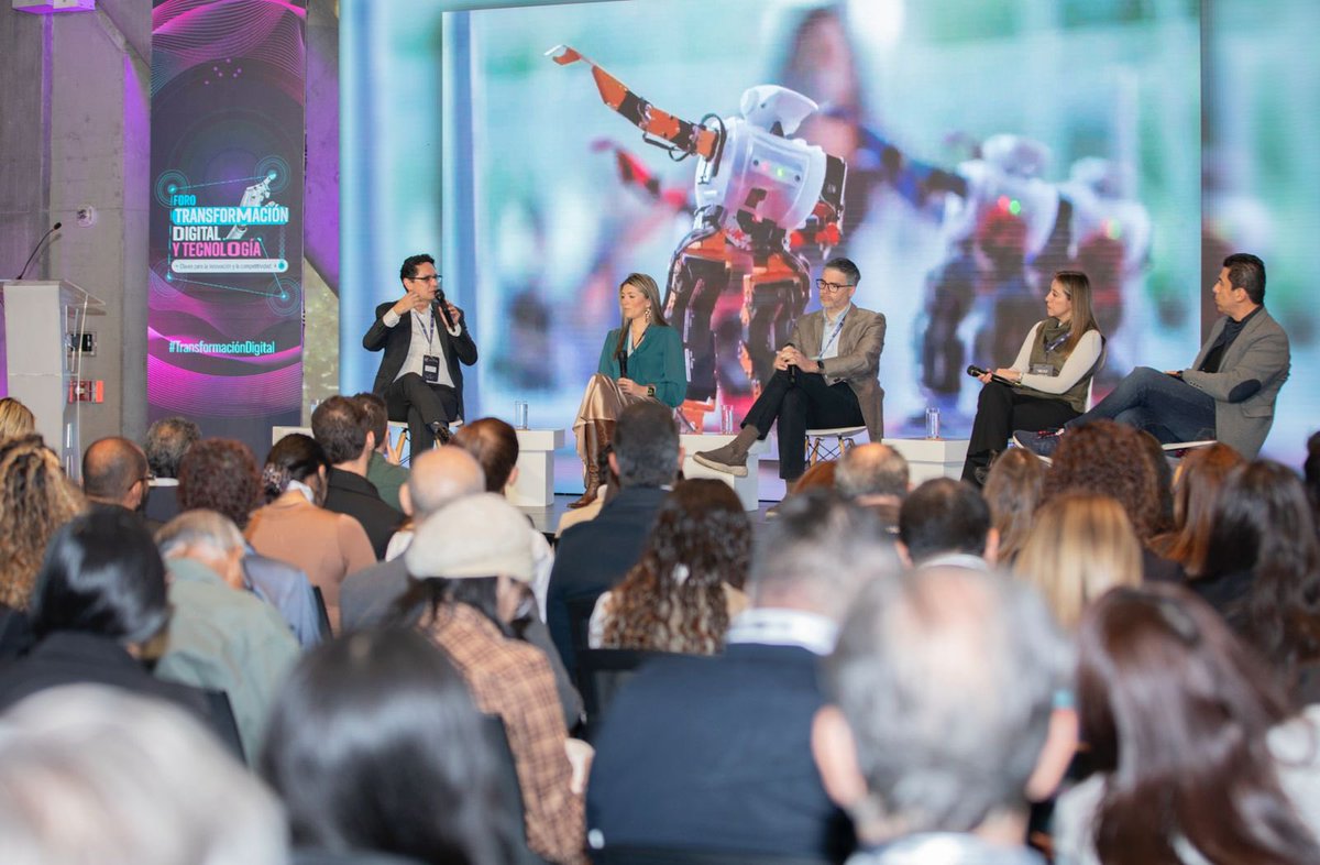 RotorrInnova's tweet photo. ¡Las grandes transformaciones comienzan con las conversaciones correctas! 🚀 Nuestro CEO, Jaime Alonso Restrepo Carmona, participó en el Foro Transformación Digital y Tecnología de @elespectador y @CaracolTV, aportando a los diálogos sobre ciencia, tecnología e innovación para construir un mejor futuro.