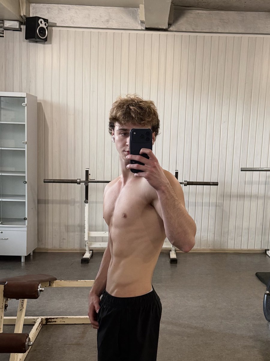Marko_339's tweet photo. Chest is pumping🥶 https://t.co/3qJH7VAl11