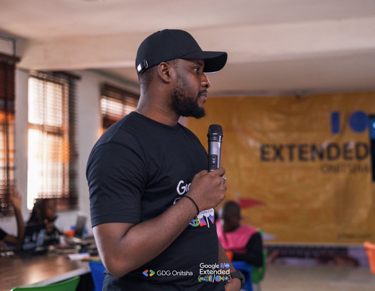 Chiduluomuno's tweet photo. Yesterday was 🔥
Proud to be part of the lead team for GDG Onitsha Google I/O Extended.
Keynotes, demos, and real conversations about building with AI. Onitsha showed up.
The future is being built right here 💡
#GDGOnitsha #GoogleIOExtended #BuildWithGoogle https://t.co/AqdVMvCtKy