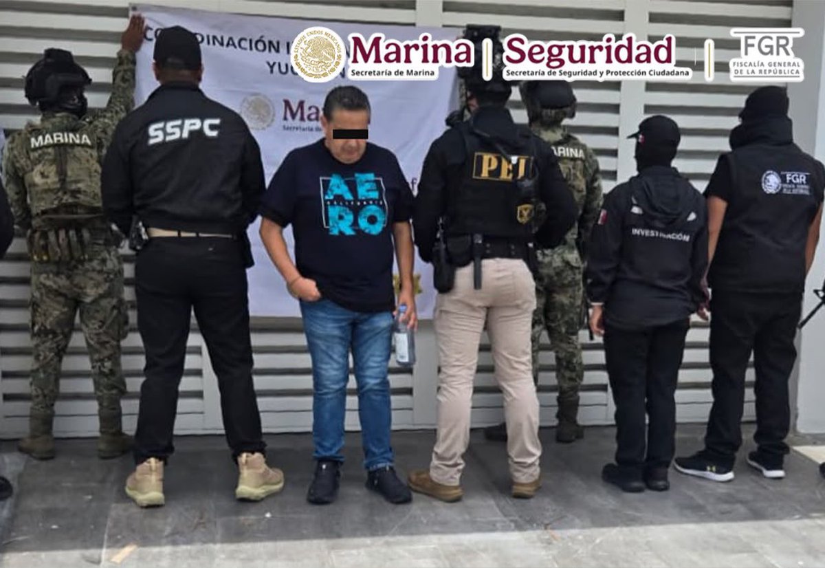 azucenau's tweet photo. 🚨Detienen a Justo Aurelio “N”, señalado como operador logístico y financiero de un grupo delictivo en Yucatán. 

Personal de @SEMAR_mx, @SSPCMexico y @FGRMexico ejecutó cuatro órdenes de cateo. 

Fueron asegurados 15 vehículos de alta gama y diversos bienes con un valor superior a 145 millones de pesos, informó el @GabSeguridadMX