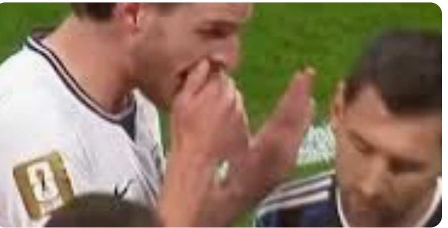 NorthernBostero's tweet photo. @pavyg @LewiGreening Straight red if this had been reported to the ref.  He did it three times to three different players.  None reported it.  So much for "always", Boludo. https://t.co/E6kKSYvUKe
