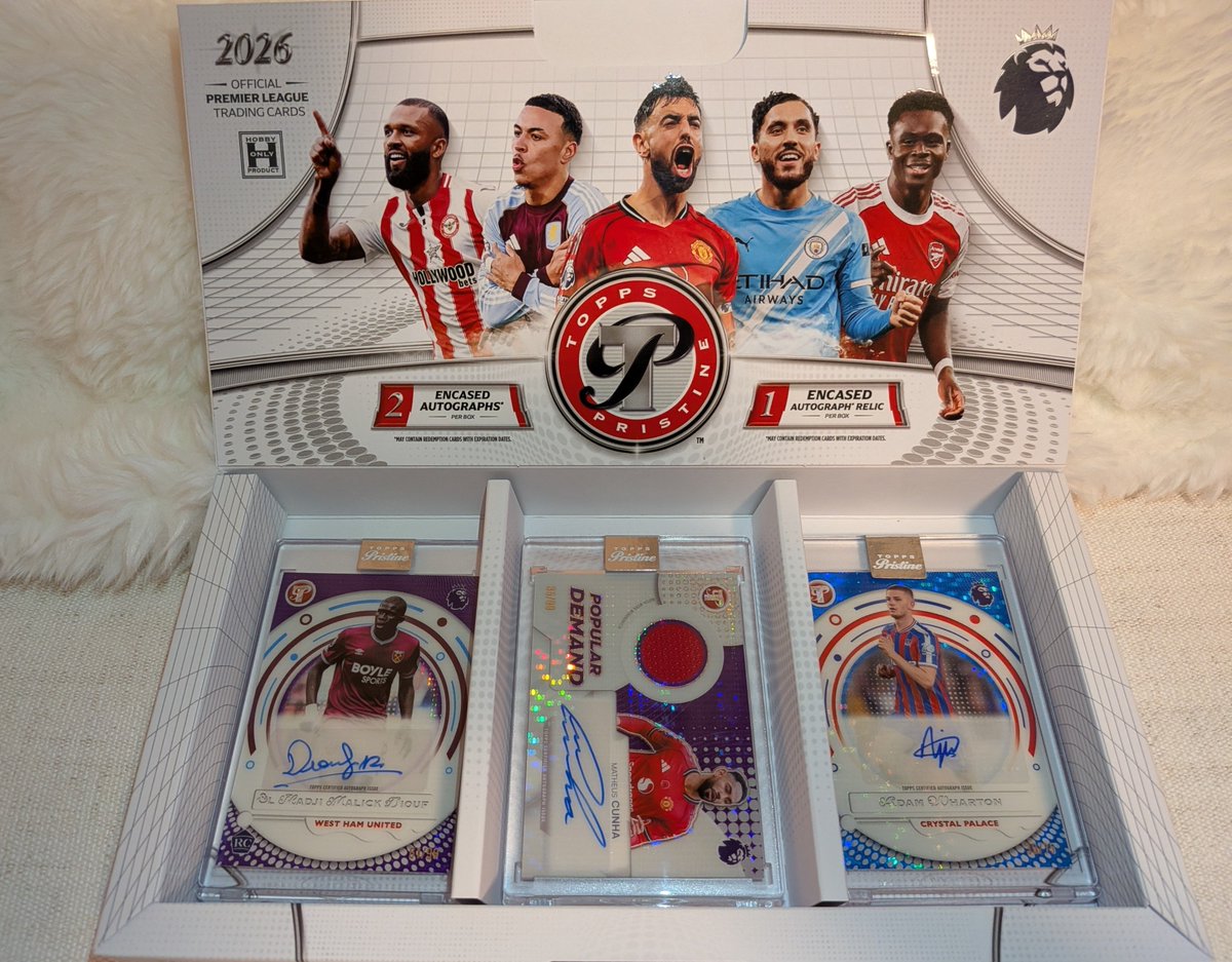 Rocfcgcg's tweet photo. Topps Pristine Premier League 
ベースから５シリのDioufが出た!
HAMMERS ! すばらしいサインだけど枠的は君じゃない、、、
通常サインもまた君か、、、 https://t.co/iagzW5MFKw
