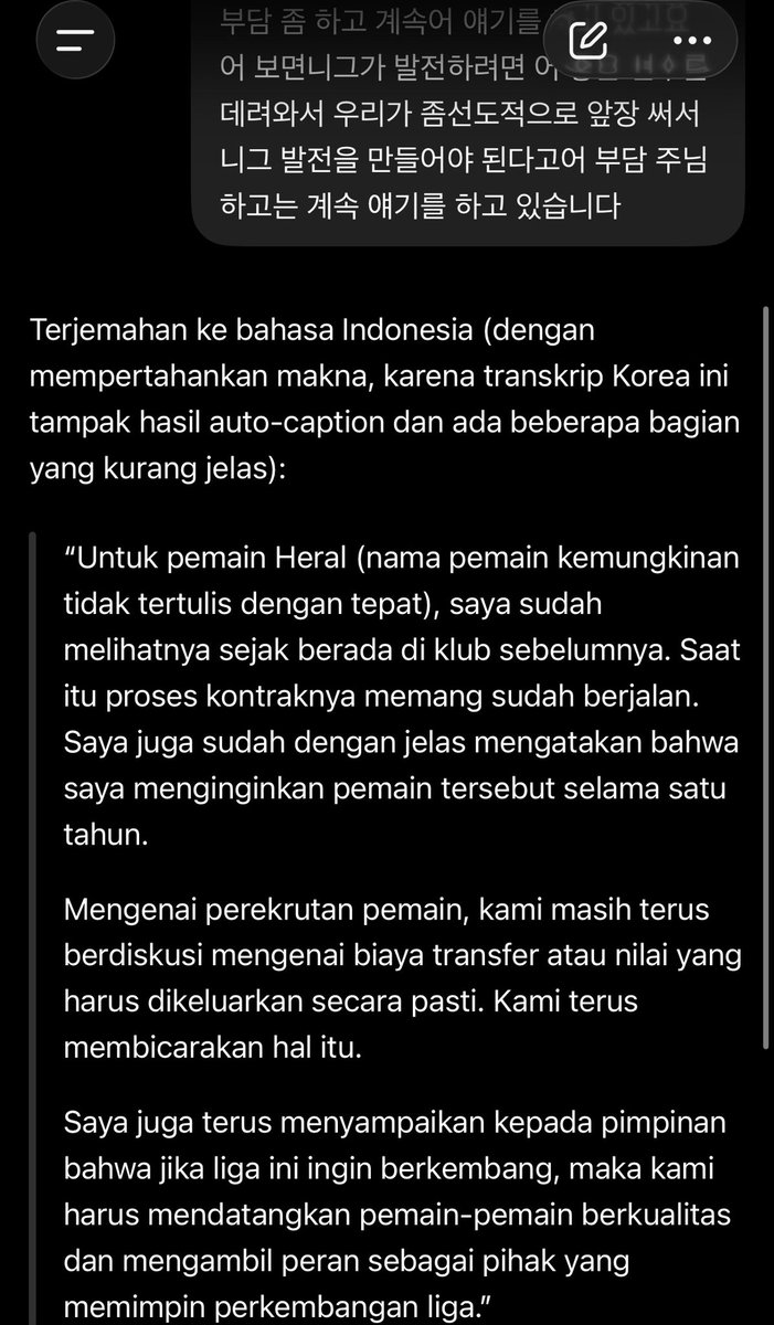 ardynshufi's tweet photo. Apakah Jeje salah translate soal perekrutan Peralta? 

Saya coba pake speech to text lalu copas ke chatgpt dan google translate. Kalau kata “mereka”:

ChatGPT: Coach Shin sudah melihat Peralta dari tim sebelumnya, saat ini proses kontraknya sudah berjalan. Coach Shin menginginkan pemain tersebut selama satu tahun. Tapi mengenai perekrutan pemain, Coach Shin masih terus berdiskusi perihal biaya transfer.

Google Translate: Coach Shin sudah membahas soal keinginannya untuk merekrut Peralta dgn pihak klub dan pada dasarnya sudah rampung. Tapi mengenai kesepakatan itu sendiri, kami masih terus membahas perincian finansial yang pasti dengan klub. 

So far dari kedua mesin translate ini tidak ada “Coach Shin dengar, Coach Shin senang dan siap sambut dengan senang hati”

Tapi mungkin ada alat translate lain yang lebih presisi, bisa dicek juga.