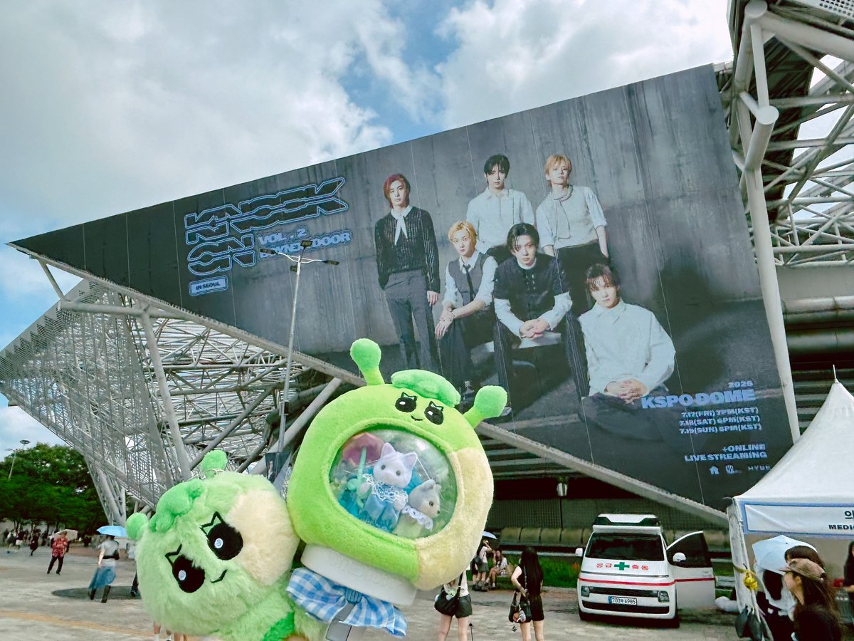 0530__mu's tweet photo. 2026.07.19  KSPO DOME

BOYNEXTDOOR TOUR ‘KNOCK ON Vol.2’ IN SEOUL

いつもいつも楽しませてくれるボーイ達🚪
楽しそうな幸せそうな笑顔を見れるだけでこちらも幸せ。

#BOYNEXTDOOR #보이넥스트도어
#KNOCK_ON_Vol_2 https://t.co/rRDsvTTcby