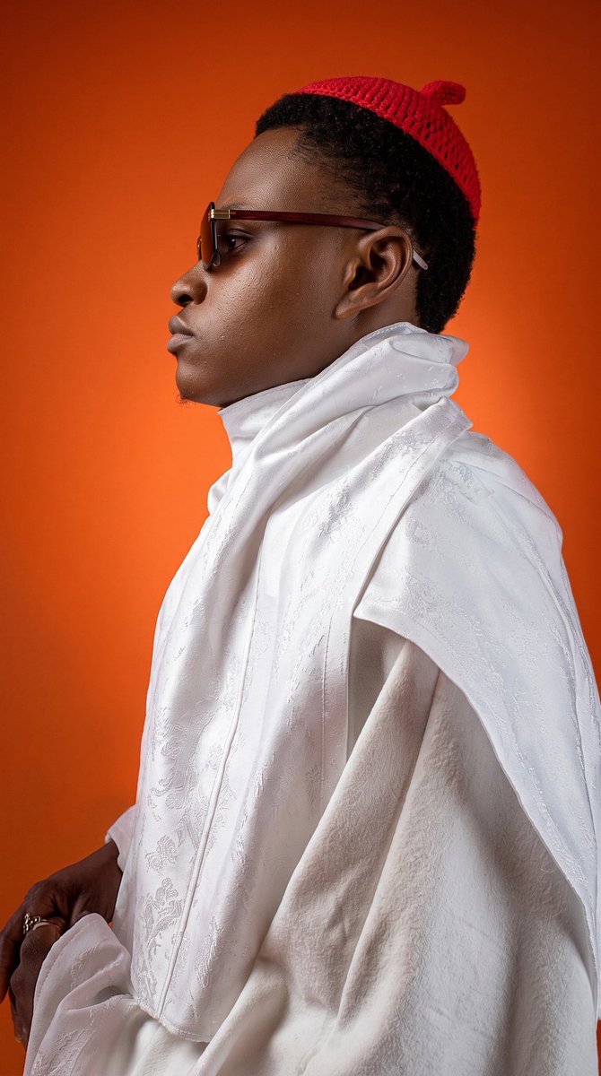 hynezz_official's tweet photo. Happy Sunday blessed people ✝️
Please don’t forget to stream DO SOMETHING
https://t.co/mUqaBUWeMP
Out Now!
#Evado #Hynezz #DoSomething #Viral https://t.co/rU55pIlQQZ