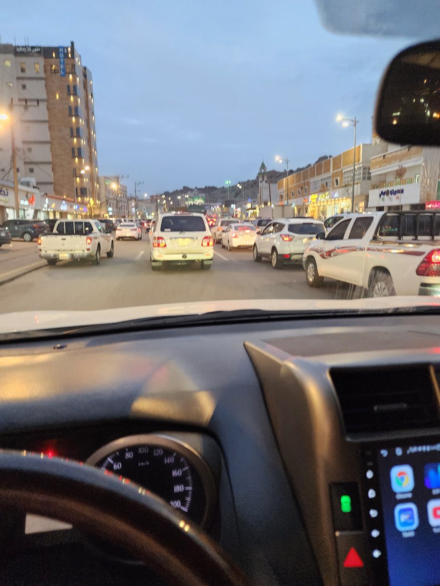 abo_farah37's tweet photo. @asirmunicipal نحن مع التطوير لكن بما يناسب النماص واحتياجاتها
تضييق الطريق وتحويله إلى مسارين تسبب في ازدحام وأزمة مواقف أثرت بالمتسوقين وقاصدي الخدمات بعد انخفاض الطاقة المواقف بشكل كبير
لكل مدينة خصوصيتها وما يناسب غيرها لا يناسبها وهناك مواقع أكثر ملاءمة لمشاريع الأنسنة من المنطقة المركزية https://t.co/CAJHJUgzNE