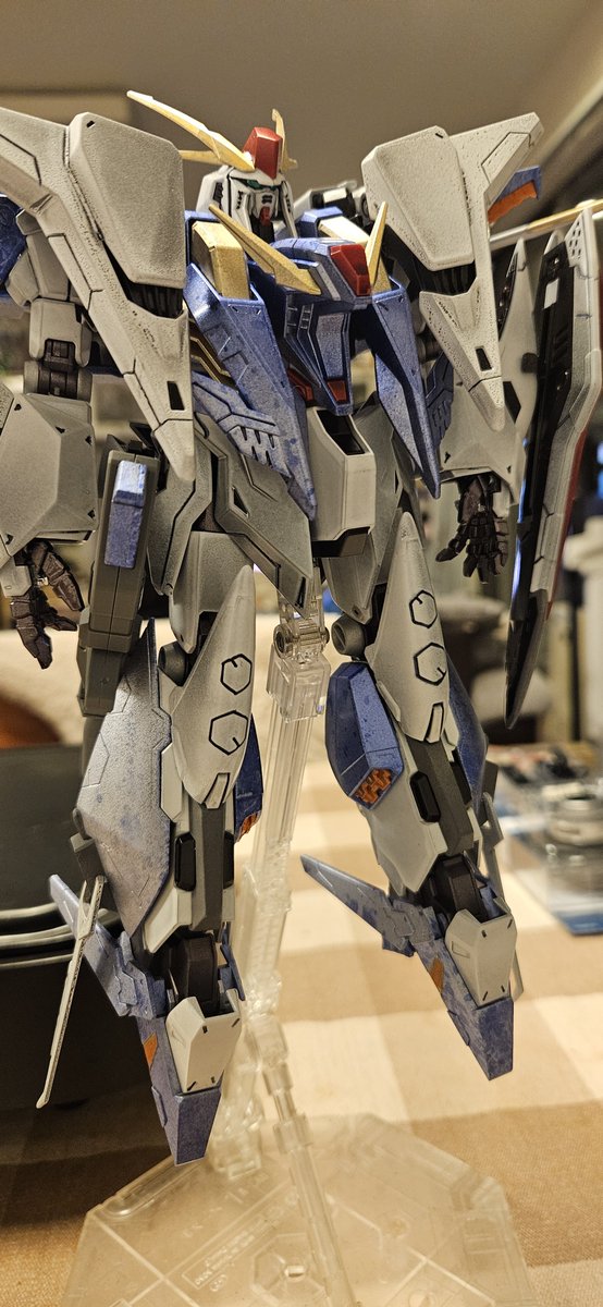 RX79_N_EFSF's tweet photo. ついに完成！
買う気はなかったのに気付いたら手に持ってた。キルケーの魔女版XIGUNDAM 
ちょっとカラーリングは違うけどね(笑)
#ガンプラ
#HGUC
#閃光のハサウェイ
#キルケーの魔女
#RX105 XI GUNDAM 
#卓上撮りこそ至高 https://t.co/oIUikuCA57