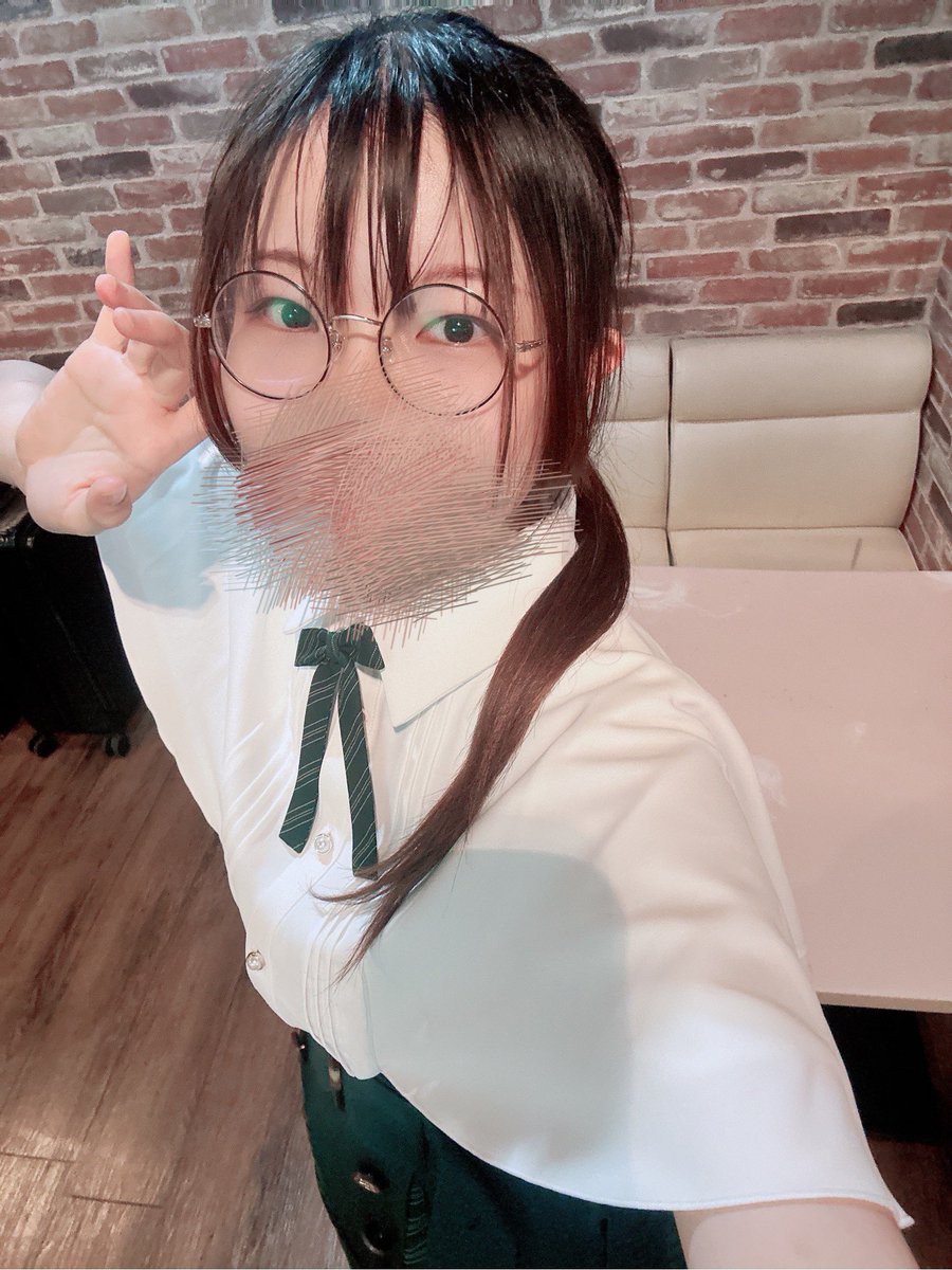 S_yuika_MLabo's tweet photo. 🌻ライブありがとう🌻

7/18 Zest for living vol.1

両部参加いたしました！ありがとうございます✨

みんなで楽しく盛り上がれてはぴでした！💕
セトリはALTにて！

振り返り夜キャスもどこかで設けます！

1部も2部も感想お待ちしてます〜！
 #ゼフォリポート
 #獅乃結奏の出没予告 https://t.co/8o3L42ufjY