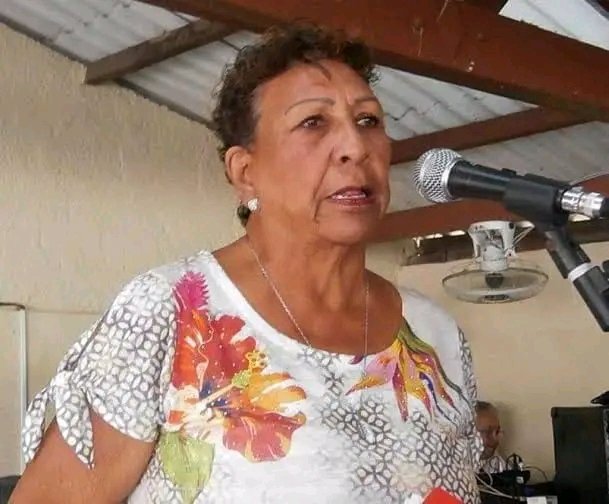 cuencachangui's tweet photo. EPD. NIEVES ALEMAÑY
Líder femenina, gestora y promotora cultural guantanamera. Cercana colaboradora de Vilma Espín, fue Secretaria Nacional de Organización de la FMC y directora de la Casa Balear. Orgullo guantanamero. https://t.co/6SmdMmL0R6