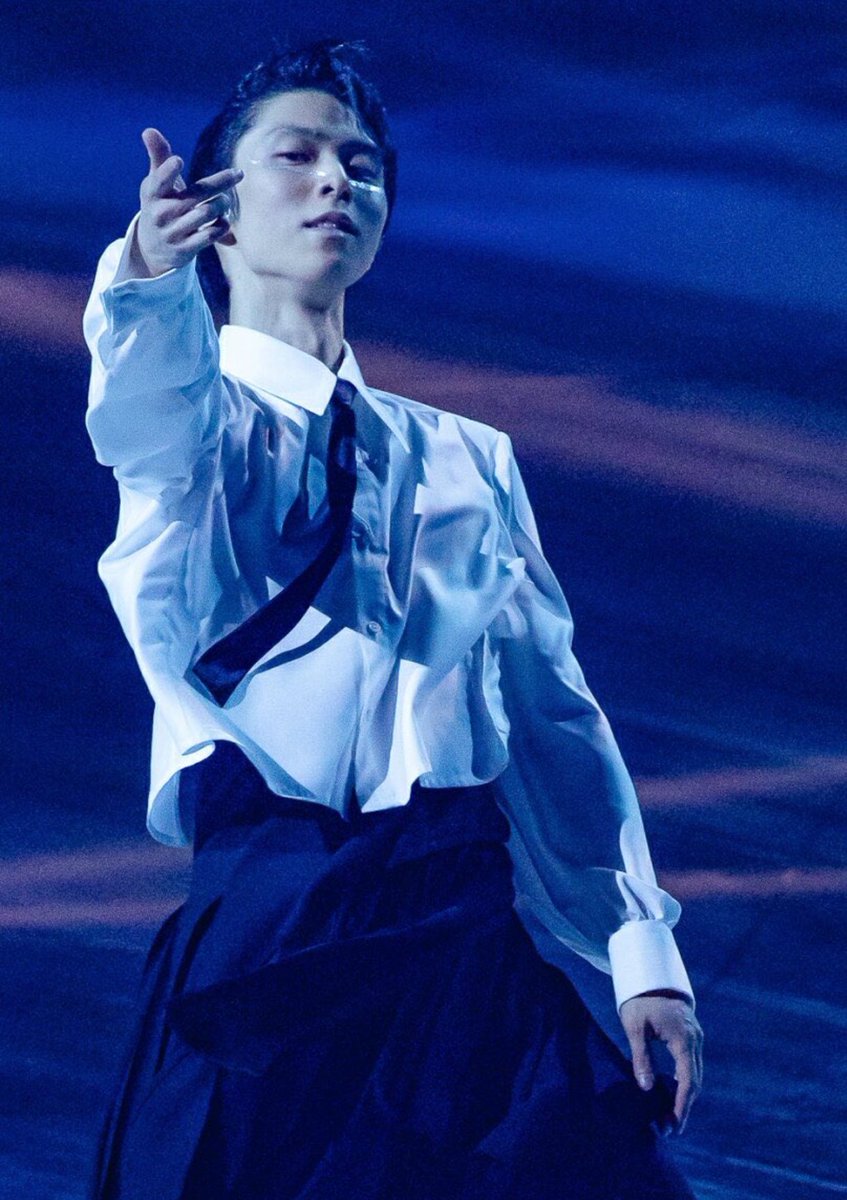 yuzusglow's tweet photo. Happy pro anniversary, Yuzu! 🎉
Supporting you these past four years has made me incredibly happy, your new journey has exceeded all my expectations, and the pride and passion I feel as a fan are my greatest treasures.

Let's go together to new heights! ✨

#Yuzuru4thProversary https://t.co/HFr3NQBjj1