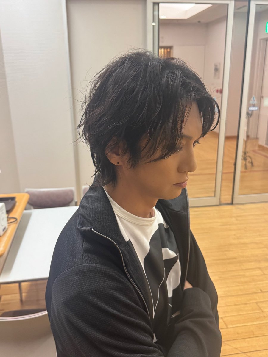 kyanyutakastaff's tweet photo. 2026年7月4日
ANISON LEGENDS FES JAPAN

セーラーキャーンに変身前の喜矢武さん🪄︎︎

#ANISONLEGENDSFESJAPAN #アニレジェ #喜矢武豊 https://t.co/Pz85JSXbzj
