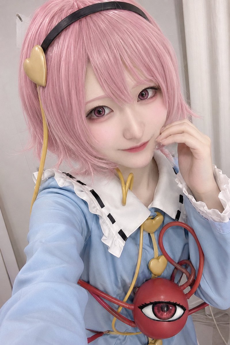 danmaku_art's tweet photo. 私の自撮りを元にAIにさとりちゃんにしてもらった🤨
一時期ピンクショートカットの時があったからなんだか懐かしい😭 https://t.co/3NAscw5Ylt