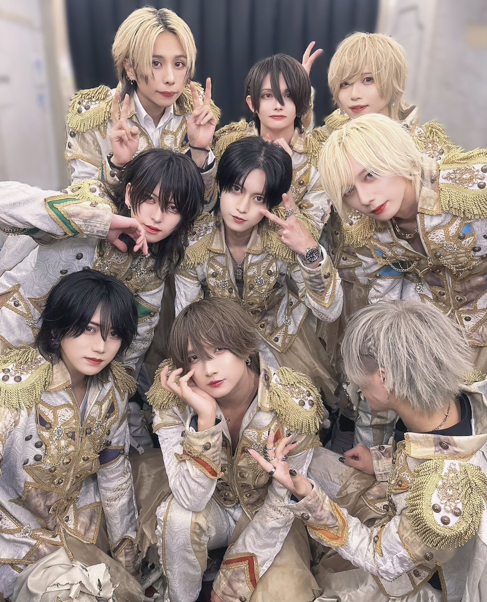 アイドル Man ✦・━・✦・━・✦・━・✦・━・✦・━・✦・━・✦ ⚜️ 𝑻𝒉𝒂𝒏𝒌
