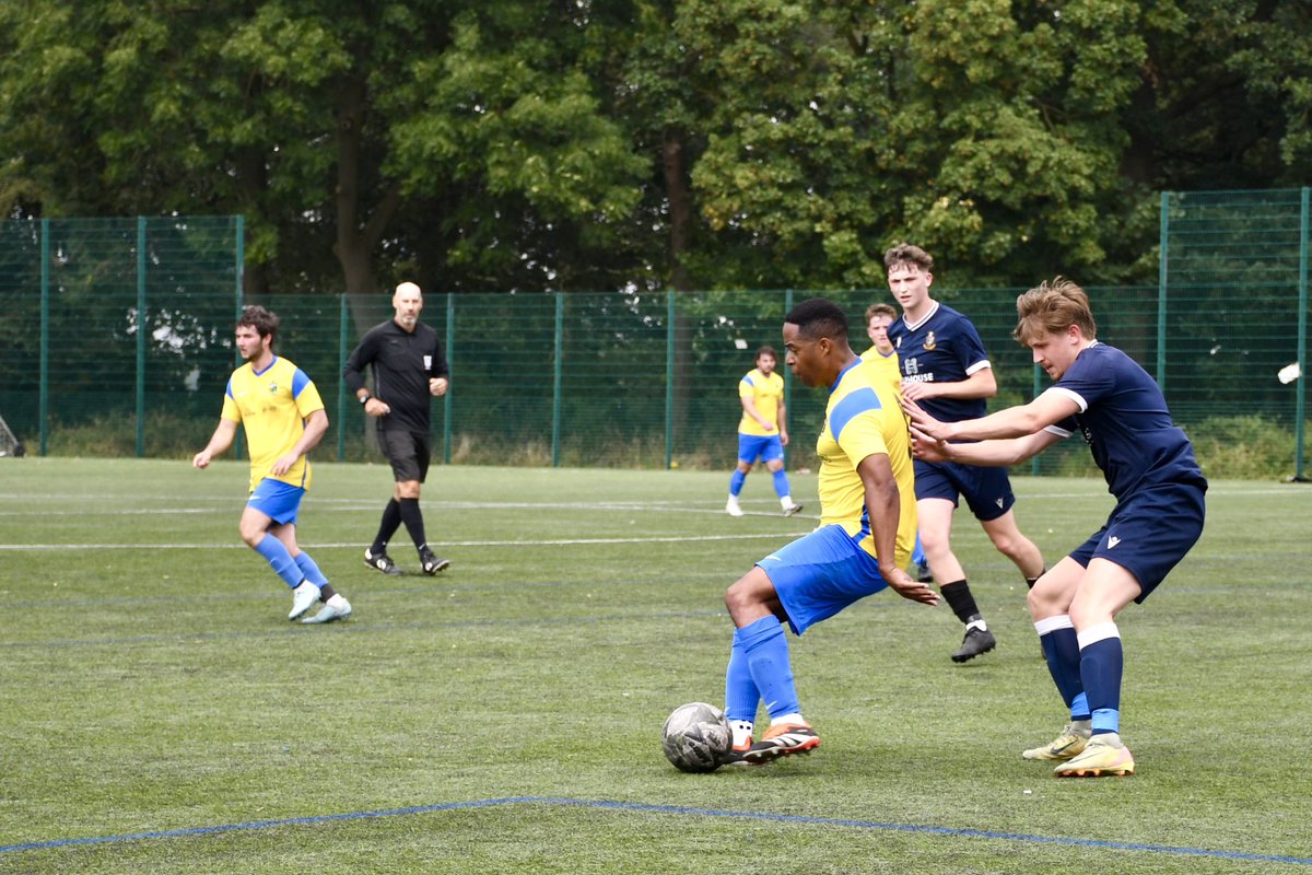 TerencePope4's tweet photo. Friendly between Billinge v Haydock yesterday https://t.co/jnYuyOV8Dw