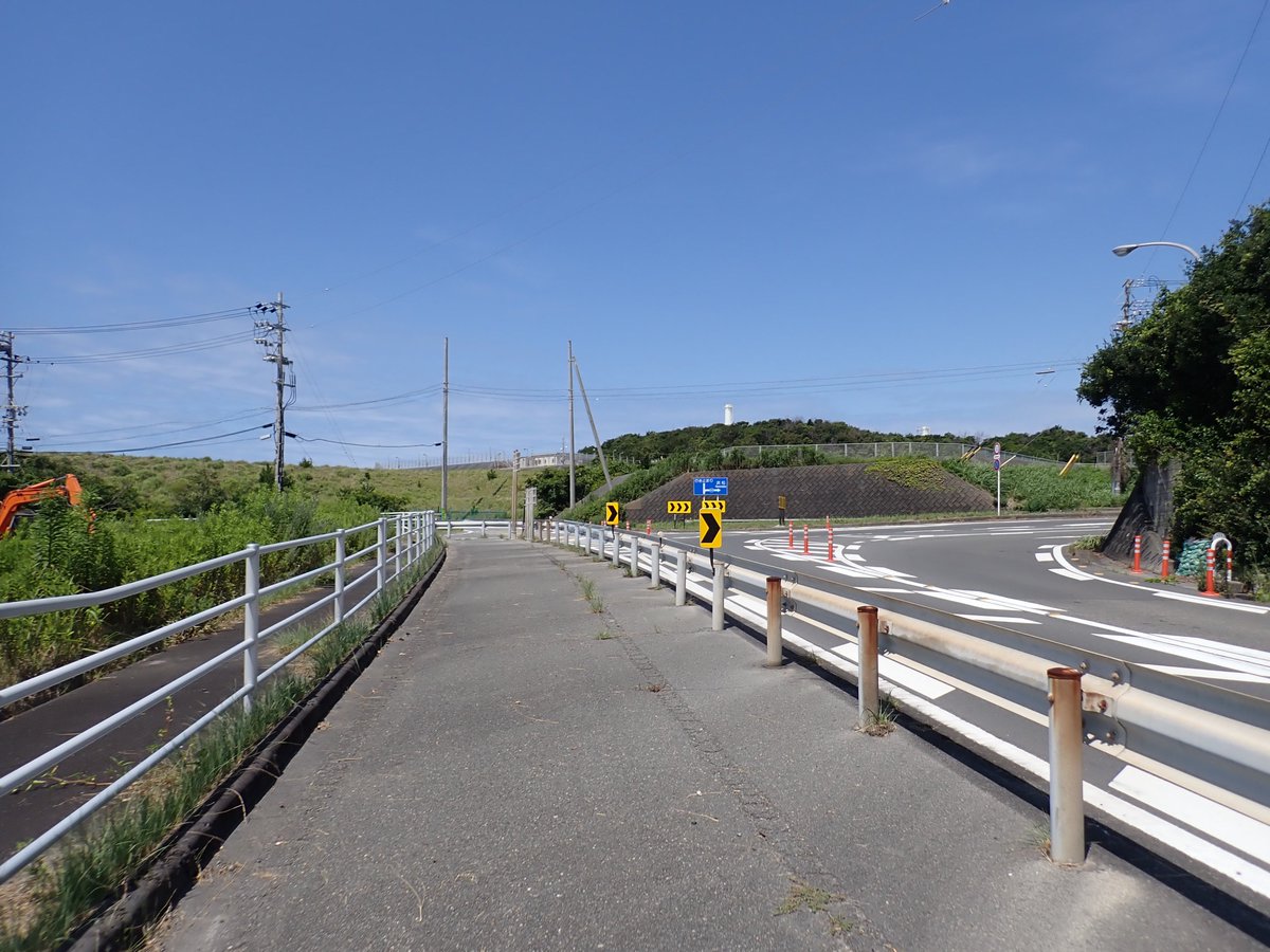 shizupaca's tweet photo. 浜岡原発の前の信号、いつなくなっただっけぇ～？ https://t.co/XQMR3eFbIE