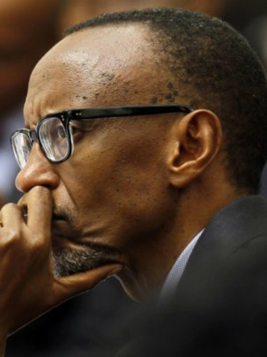 PakabilondEmma's tweet photo. #EstRDC : Tant que son régime n'aura pas a être inquiété directement, #PaulKagame se jouera de la geule de tout monde, y compris les états-unis. La seule solution : soutenir une rébellion rwandaise sérieuse, avec comme mission de le renverser. Le reste c'est du passe temps. https://t.co/JRozoeZQVr